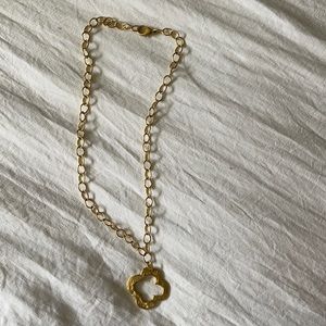 NWOT Boutique Gold Necklace